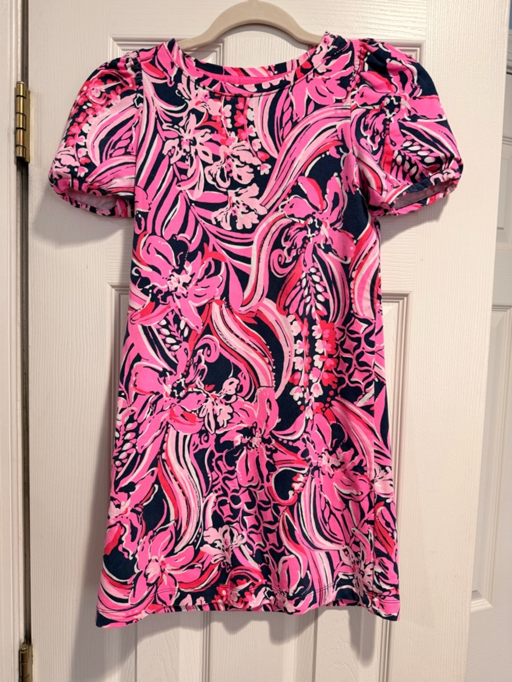 Lilly Pulitzer Mini Rhett Dress | Finn’s Feather Print | Girls Large (8–10) - Picture 2 of 8